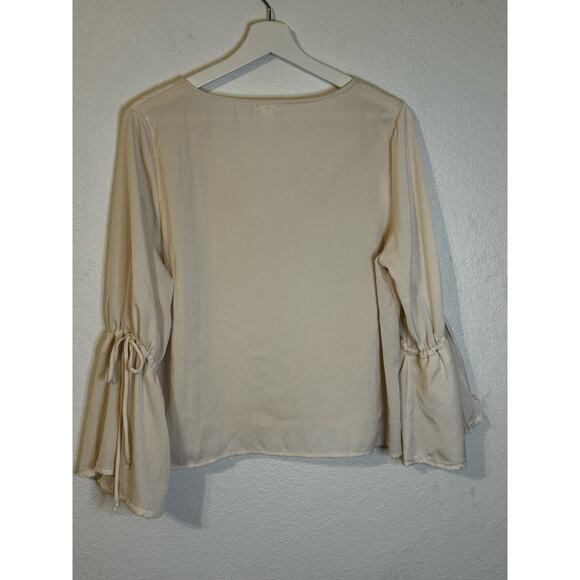 BP Women's V Neck Blouse Flared Sleeves Ivory‎ Size L - Picture 2 of 8